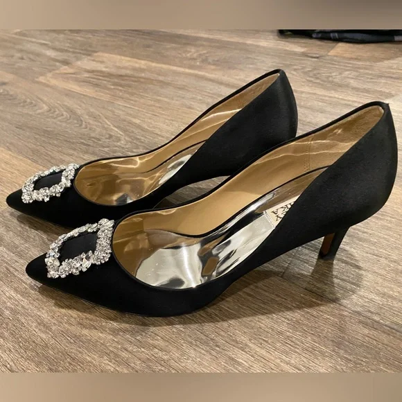 Badgley Mischka Black satin pumps - Picture 4 of 7